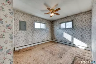 43 Taylor St, East Hartford, CT 06118 - Photo 20