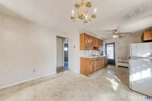 43 Taylor St, East Hartford, CT 06118 - Photo 10