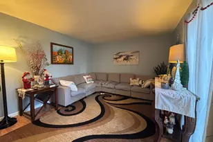 6 Irving Pl, Danbury, CT 06810 - Photo 8