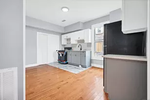 231 Davenport Ave, New Haven, CT 06519 - Photo 4