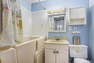 701 Beacon Valley Road #APT 25, Naugatuck, CT 06770 - Photo 12