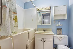 701 Beacon Valley Rd, Naugatuck, CT 06770 - Photo 12