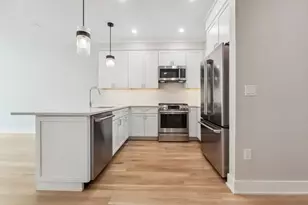 8 Husted Ln, New Canaan, CT 06840 - Photo 8