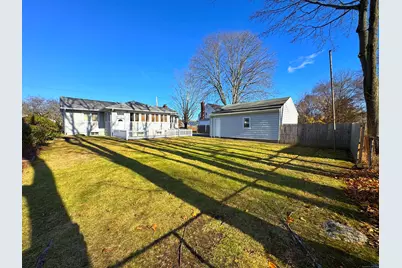 121 Richfield Road, Bridgeport, CT 06606 - Photo 6