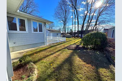 121 Richfield Road, Bridgeport, CT 06606 - Photo 8
