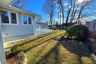 121 Richfield Rd, Bridgeport, CT 06606 - Photo 8