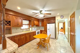 121 Richfield Rd, Bridgeport, CT 06606 - Photo 20