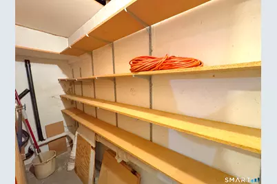 121 Richfield Road, Bridgeport, CT 06606 - Photo 40