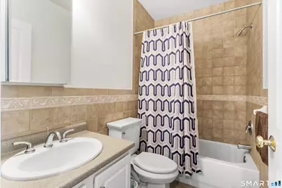 17 Dolsen Place, Stamford, CT 06901 - Photo 8