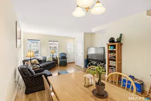 17 Dolsen Pl, Stamford, CT 06901 - Photo 4