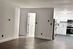 1109 Waterbury Rd, Cheshire, CT 06410 - Photo 2