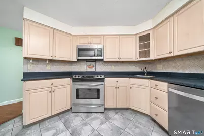 114 Metacomet Drive #1104, Meriden, CT 06450 - Photo 18