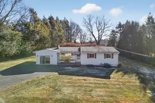 781 Hamilton Ave, Watertown, CT 06795 - Photo 2