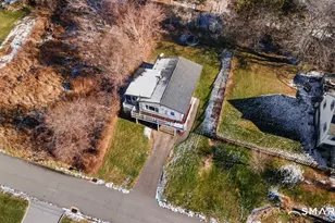 24 Lloyd Ave, New Fairfield, CT 06812 - Photo 28