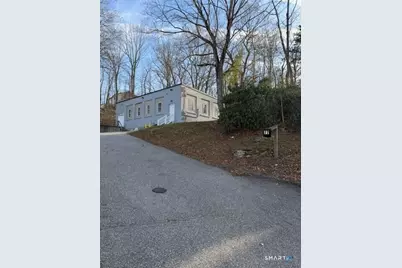 77 Hamilton Avenue, Norwich, CT 06360 - Photo 2