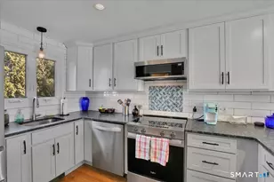 1001 Old Colony Rd, Meriden, CT 06451 - Photo 6