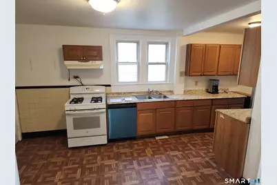 16 Dean Street, Stamford, CT 06902 - Photo 4