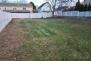 16 Dean St, Stamford, CT 06902 - Photo 6