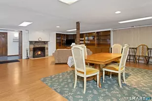 27 Glendale Cir, Stamford, CT 06906 - Photo 20