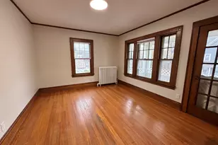 29 Nesbit Ave, West Hartford, CT 06119 - Photo 10