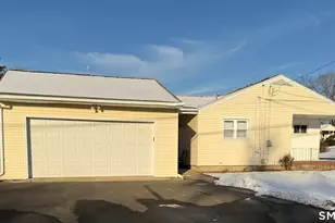 181 Sunset Dr, Ansonia, CT 06401 - Photo 2