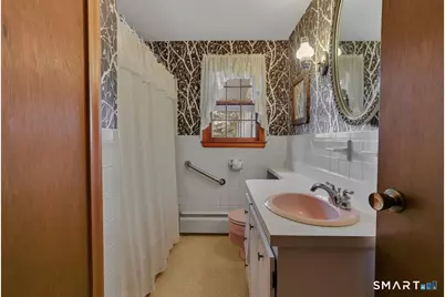 34 Dean Drive, East Hartford, CT 06118 - Photo 16