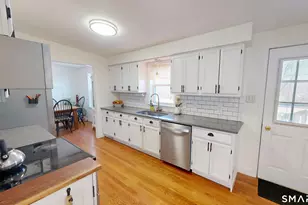 9 Adanti Ave, Ansonia, CT 06401 - Photo 14