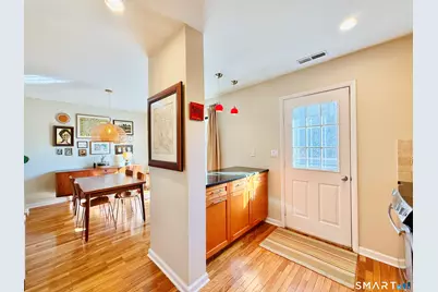 2289 Bedford Street #H13, Stamford, CT 06905 - Photo 8