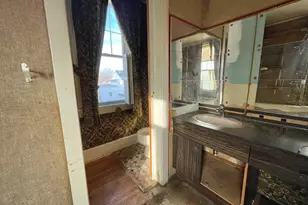 366 Brooklawn Ave, Bridgeport, CT 06604 - Photo 16