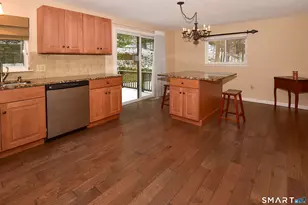 49 Cliffside Dr, Manchester, CT 06042 - Photo 14