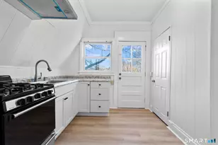 141 Augur St, Hamden, CT 06517 - Photo 18