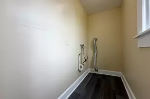 330 Hollister St, Stratford, CT 06615 - Photo 12