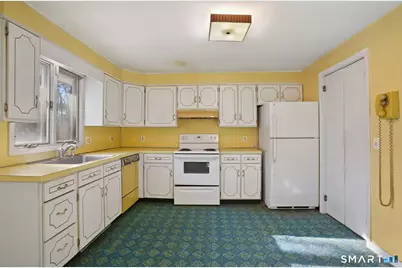 18 Osborne Hill Road, Newtown, CT 06482 - Photo 6