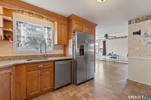 46 Skyline Dr, Southington, CT 06489 - Photo 8