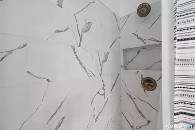 95 Main Street, East Haven, CT 06512 - Photo 22