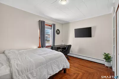 95 Main Street, East Haven, CT 06512 - Photo 18