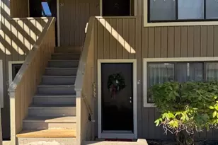 16 Pine Orchard Rd, Branford, CT 06405 - Photo 2