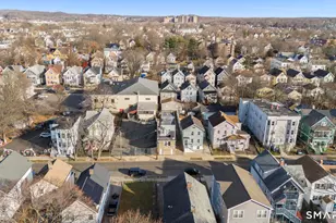 387 Blatchley Ave, New Haven, CT 06513 - Photo 16