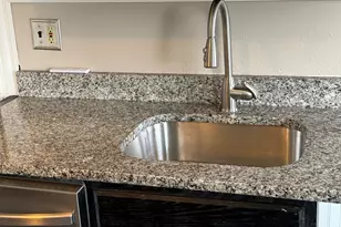 154 Daly Ave, New Britain, CT 06051 - Photo 20