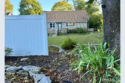 11 Blumenthal Drive, Montville, CT 06382 - Photo 12