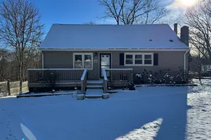 11 Blumenthal Dr, Montville, CT 06382 - Photo 1
