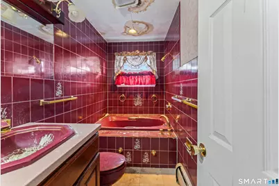 32 Brentwood Drive, Bloomfield, CT 06002 - Photo 10