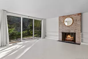 1166 Old Racebrook Rd, Woodbridge, CT 06525 - Photo 14