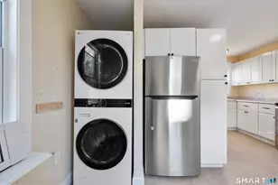 581 High St, Middletown, CT 06457 - Photo 12