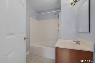 527 West Thames St, Norwich, CT 06360 - Photo 22