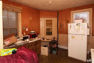 221 Grove St, Meriden, CT 06451 - Photo 26