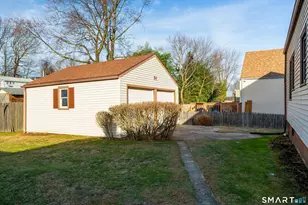 496 Burnsford Ave, Bridgeport, CT 06606 - Photo 4