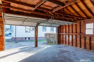 496 Burnsford Ave, Bridgeport, CT 06606 - Photo 30