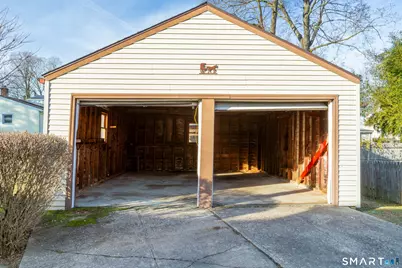 496 Burnsford Avenue, Bridgeport, CT 06606 - Photo 6