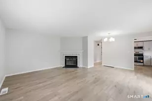 73 Dorchester Ct, Beacon Falls, CT 06403 - Photo 8